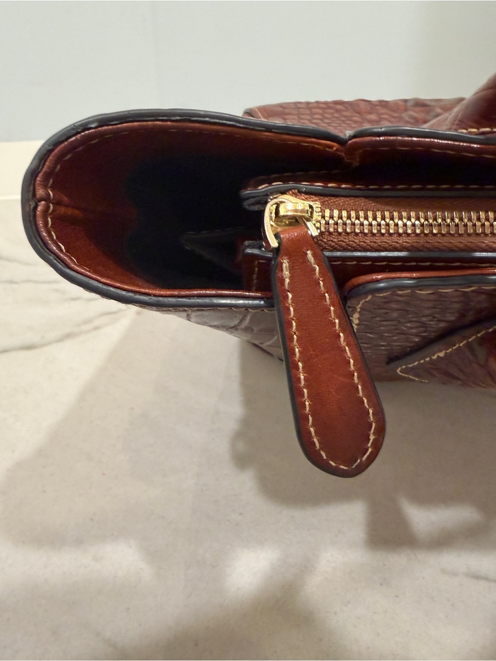 Pijushi Brown Croc-Embossed Leather Tote Bag - Picture 12 of 16